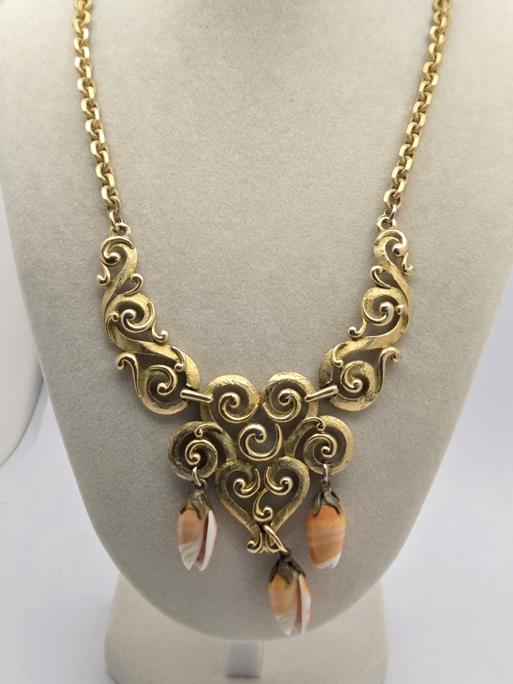​Vintage BARCS Gold Tone Scroll Heart Bib Necklace with Shell Dangles 17"